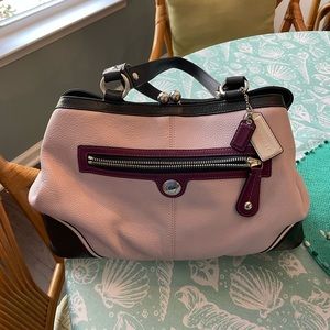 Coach leather bag in Navy and Lavender